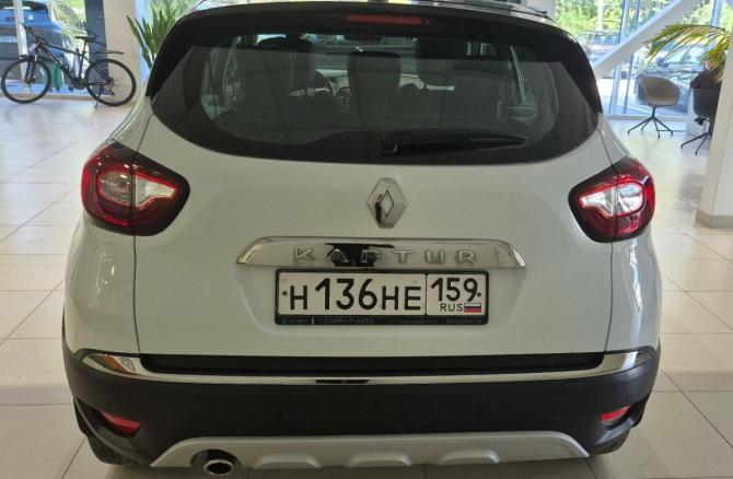 Renault Kaptur I Рестайлинг с пробегом 2021 года, цена 1 510 000 рублей, 69361 км, внедорожник, Автокод Объявления