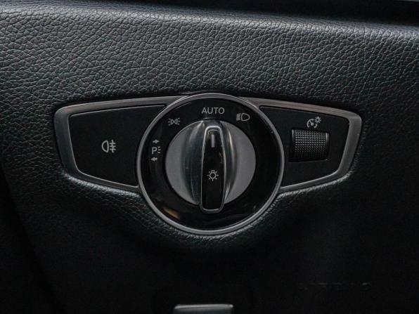 Mercedes-Benz E-Класс V (W213 S213 C238) с пробегом 2018 года, цена 1 850 000 рублей, 304386 км, седан, Автокод Объявления