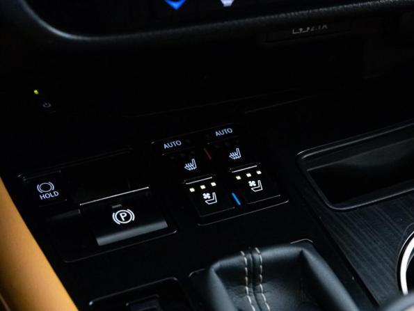 Lexus RX IV Рестайлинг с пробегом 2020 года, цена 3 799 000 рублей, 227040 км, внедорожник, Автокод Объявления