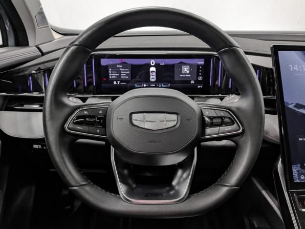 Geely Atlas II с пробегом 2024 года, цена 2 715 000 рублей, 54229 км, внедорожник, Автокод Объявления