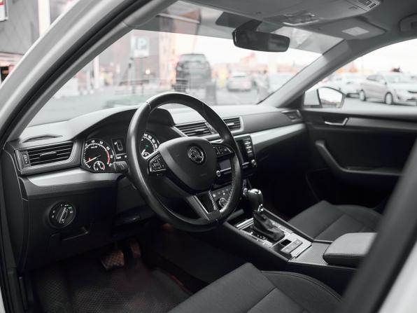 Skoda Superb III с пробегом 2017 года, цена 1 751 800 рублей, 129420 км, лифтбек, Автокод Объявления