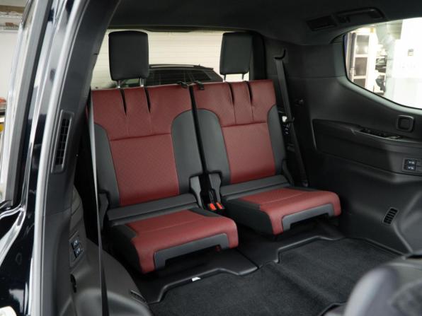Toyota Land Cruiser 300 Series с пробегом 2025 года, цена 14 649 999 рублей, 13 км, внедорожник, Автокод Объявления