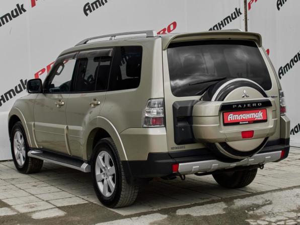 Mitsubishi Pajero IV с пробегом 2007 года, цена 1 560 000 рублей, 251186 км, внедорожник, Автокод Объявления