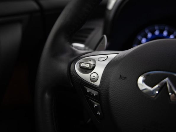 Infiniti QX70 с пробегом 2013 года, цена 1 999 000 рублей, 185056 км, внедорожник, Автокод Объявления