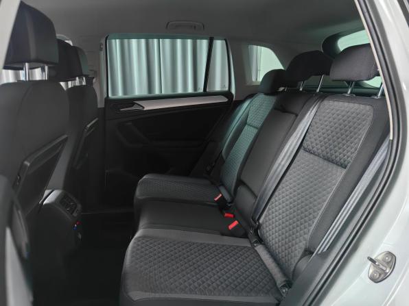 Volkswagen Tiguan II с пробегом 2018 года, цена 1 999 000 рублей, 186692 км, внедорожник, Автокод Объявления