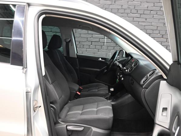Volkswagen Tiguan I с пробегом 2010 года, цена 900 000 рублей, 197177 км, внедорожник, Автокод Объявления