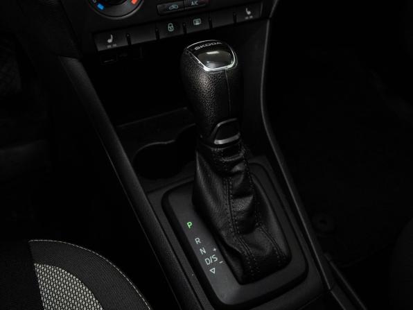 Skoda Rapid I Рестайлинг с пробегом 2019 года, цена 1 330 000 рублей, 95702 км, лифтбек, Автокод Объявления
