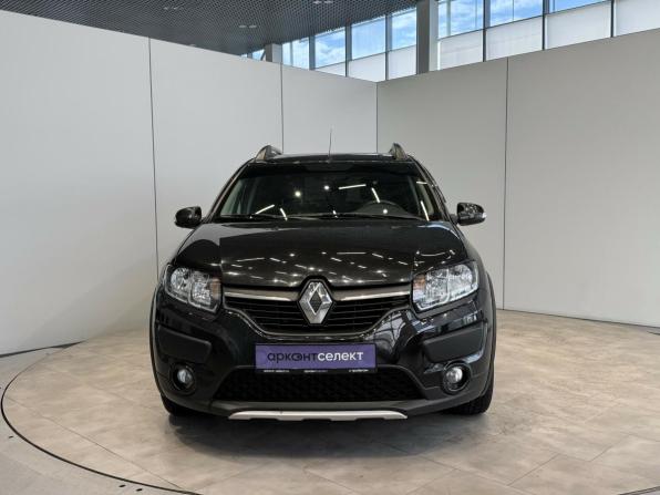 Renault Sandero II с пробегом 2015 года, цена 820 000 рублей, 94180 км, хэтчбек, Автокод Объявления