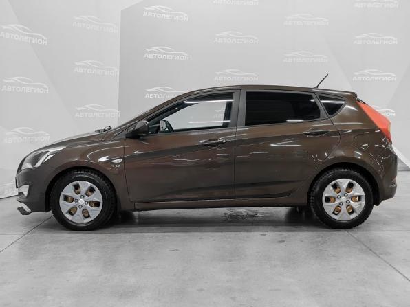 Hyundai Solaris I Рестайлинг с пробегом 2015 года, цена 850 000 рублей, 125312 км, хэтчбек, Автокод Объявления