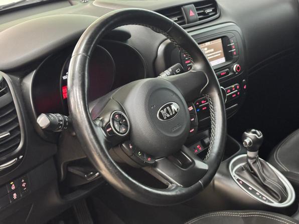 Kia Soul II Рестайлинг с пробегом 2018 года, цена 1 279 000 рублей, 231000 км, хэтчбек, Автокод Объявления
