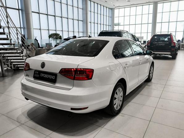 Volkswagen Jetta VI с пробегом 2015 года, цена 850 000 рублей, 239272 км, седан, Автокод Объявления