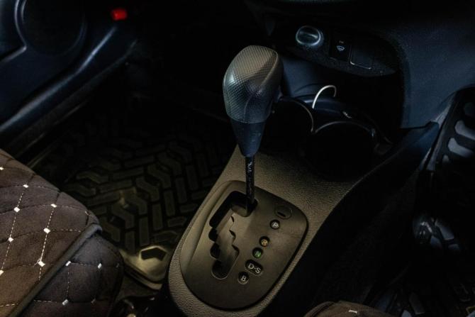 Toyota Vitz III (XP130) Рестайлинг с пробегом 2016 года, цена 939 000 рублей, 148780 км, хэтчбек, Автокод Объявления