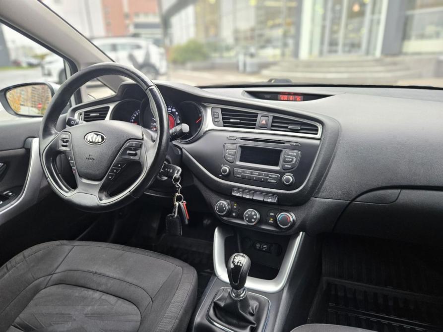Kia Ceed II Рестайлинг Санкт-Петербург  - изображение 13