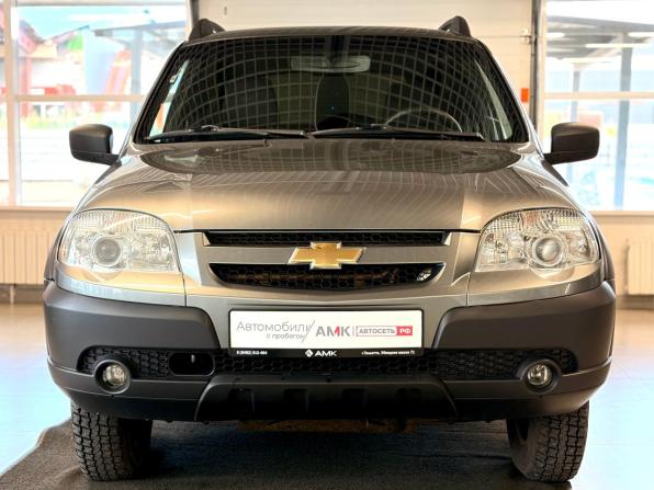 Chevrolet Niva I Рестайлинг с пробегом 2018 года, цена 615 657 рублей, 88995 км, внедорожник, Автокод Объявления
