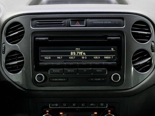 Volkswagen Tiguan I Рестайлинг с пробегом 2012 года, цена 1 699 000 рублей, 124000 км, внедорожник, Автокод Объявления