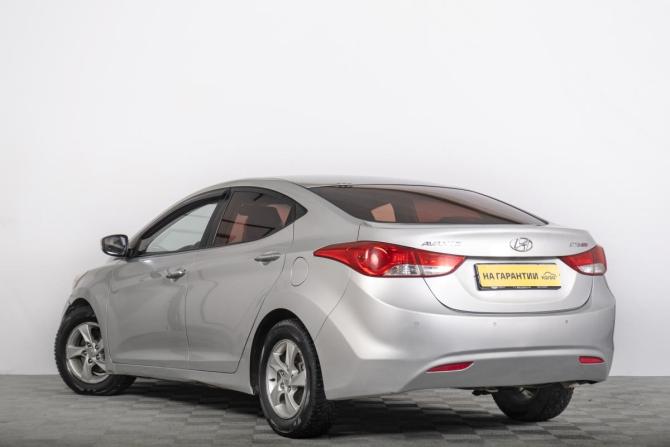 Hyundai Avante V с пробегом 2011 года, цена 999 000 рублей, 188000 км, седан, Автокод Объявления