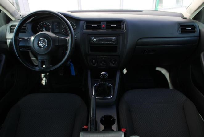 Volkswagen Jetta VI с пробегом 2013 года, цена 880 000 рублей, 311312 км, седан, Автокод Объявления