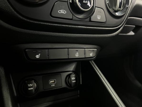 Hyundai Solaris II с пробегом 2019 года, цена 1 299 000 рублей, 53690 км, седан, Автокод Объявления