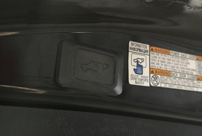 Toyota RAV4 IV (XA40) Рестайлинг с пробегом 2018 года, цена 2 350 000 рублей, 167381 км, внедорожник, Автокод Объявления