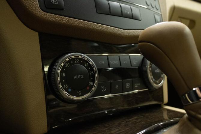 Mercedes-Benz C-Класс III (W204) с пробегом 2007 года, цена 1 109 000 рублей, 323105 км, седан, Автокод Объявления