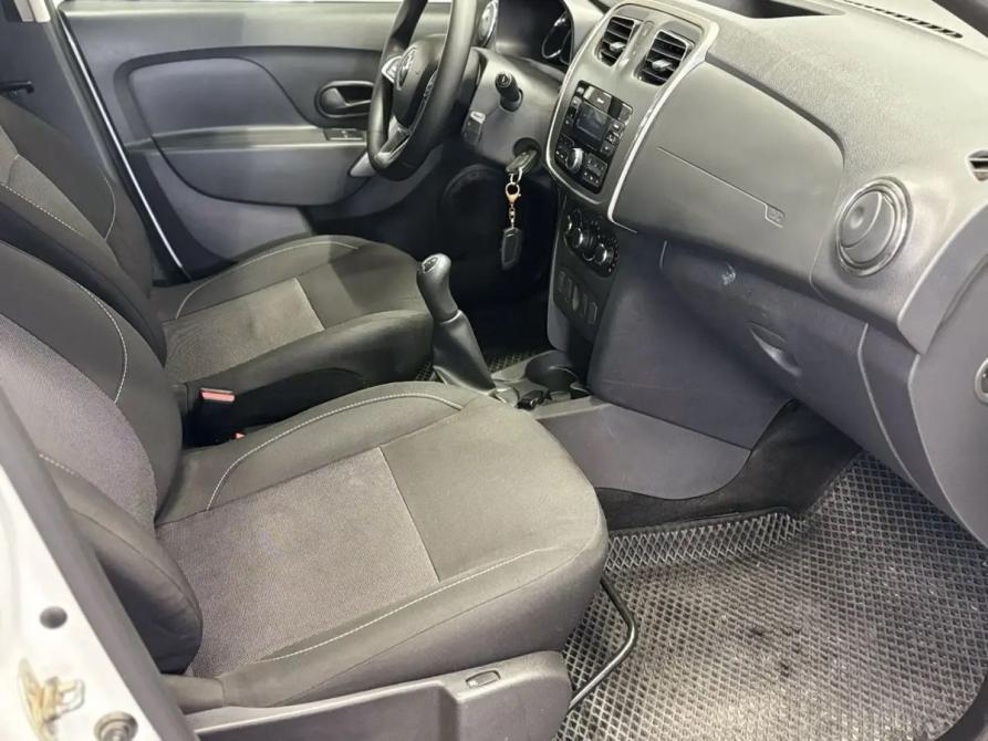 Renault Logan II Рестайлинг Саратов  - изображение 8