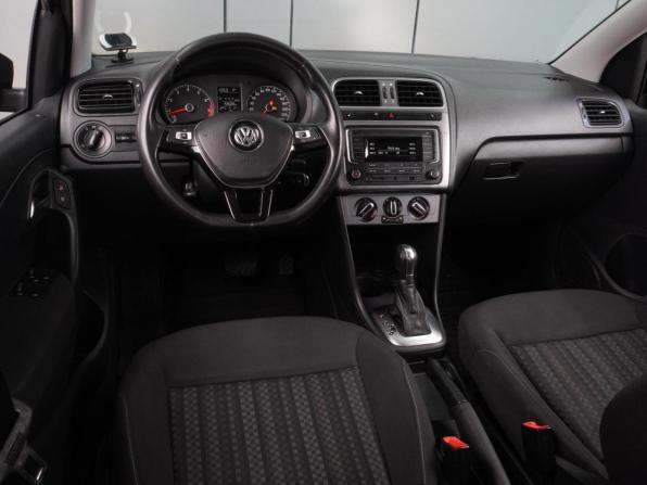 Volkswagen Polo V Рестайлинг с пробегом 2019 года, цена 1 249 000 рублей, 159028 км, седан, Автокод Объявления