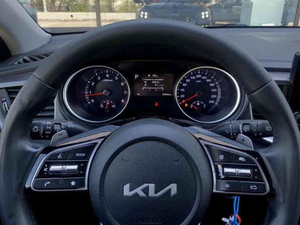 Kia Ceed III с пробегом 2021 года, цена 2 204 000 рублей, 39095 км, универсал, Автокод Объявления