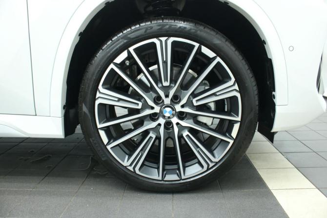 BMW X1 III (U11/U12) с пробегом 2024 года, цена 5 750 000 рублей, 34 км, внедорожник, Автокод Объявления