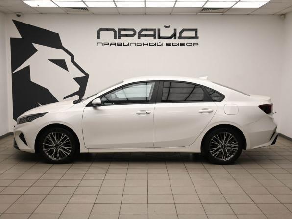Kia K3 II Рестайлинг с пробегом 2022 года, цена 2 349 000 рублей, 75043 км, седан, Автокод Объявления