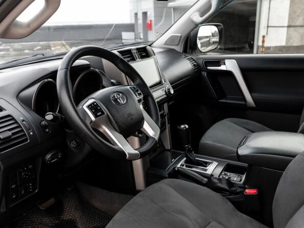 Toyota Land Cruiser Prado 150 Series с пробегом 2013 года, цена 2 790 000 рублей, 231647 км, внедорожник, Автокод Объявления