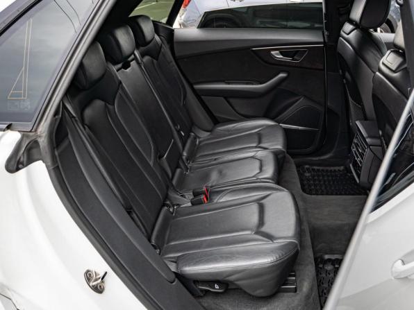 Audi Q8 I (4M) с пробегом 2018 года, цена 5 600 000 рублей, 121978 км, внедорожник, Автокод Объявления