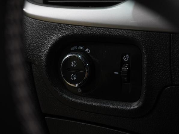 Opel Astra K Рестайлинг с пробегом 2019 года, цена 1 289 000 рублей, 136317 км, хэтчбек, Автокод Объявления