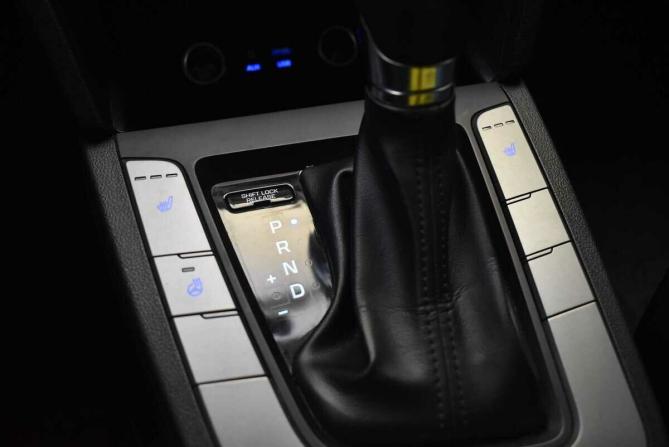 Hyundai Elantra VI (AD) с пробегом 2018 года, цена 1 210 000 рублей, 187403 км, седан, Автокод Объявления