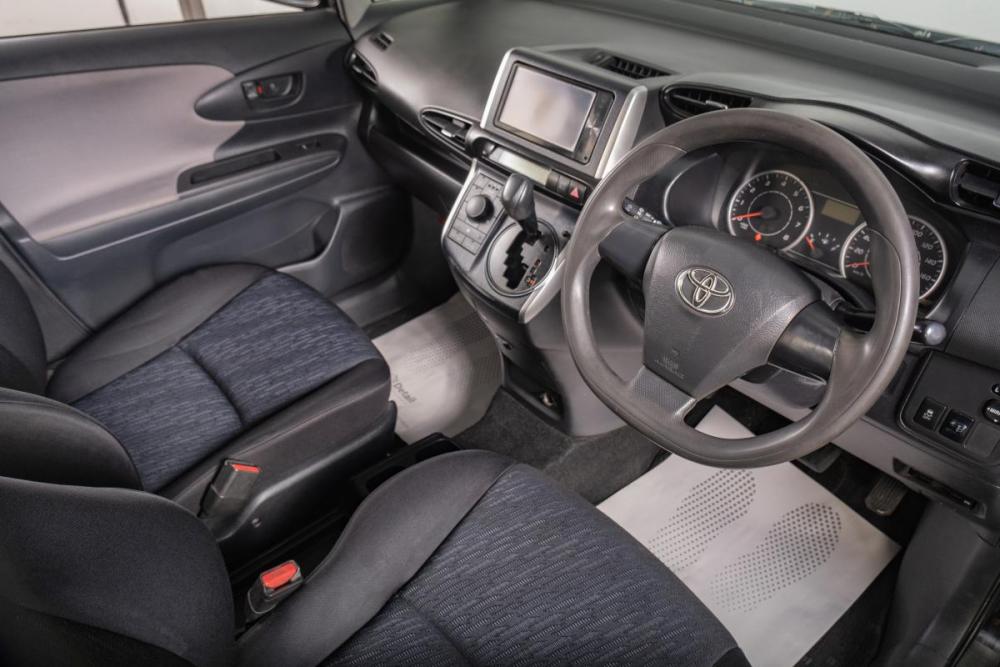 Toyota Wish II Томск  - изображение 9