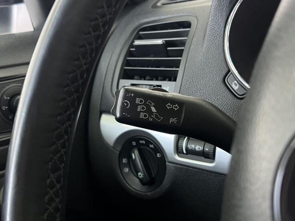 Skoda Yeti I Рестайлинг с пробегом 2016 года, цена 1 415 000 рублей, 127589 км, внедорожник, Автокод Объявления