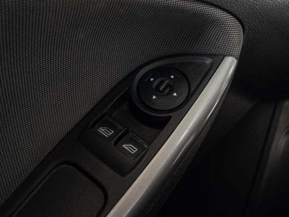 Ford Focus III с пробегом 2012 года, цена 900 000 рублей, 199864 км, хэтчбек, Автокод Объявления