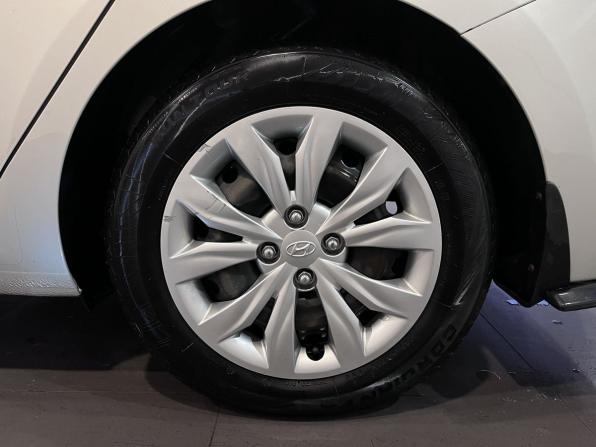 Hyundai Solaris II с пробегом 2019 года, цена 1 150 000 рублей, 140699 км, седан, Автокод Объявления