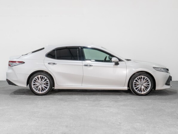 Toyota Camry VIII (XV70) с пробегом 2018 года, цена 3 389 000 рублей, 99364 км, седан, Автокод Объявления