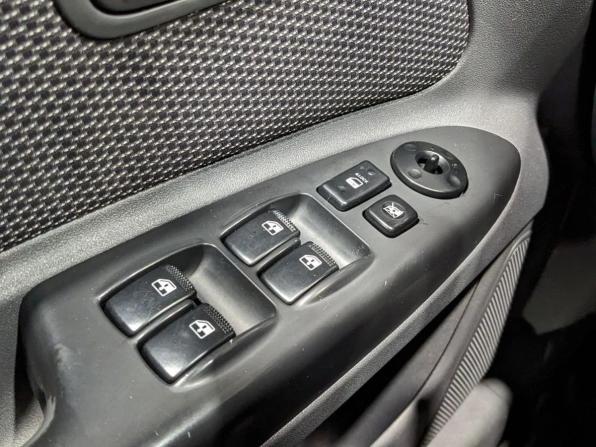 Kia Rio II Рестайлинг с пробегом 2011 года, цена 535 000 рублей, 184262 км, хэтчбек, Автокод Объявления