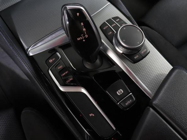BMW 5 серии VII (G30/G31/G38) с пробегом 2019 года, цена 4 199 000 рублей, 99400 км, седан, Автокод Объявления