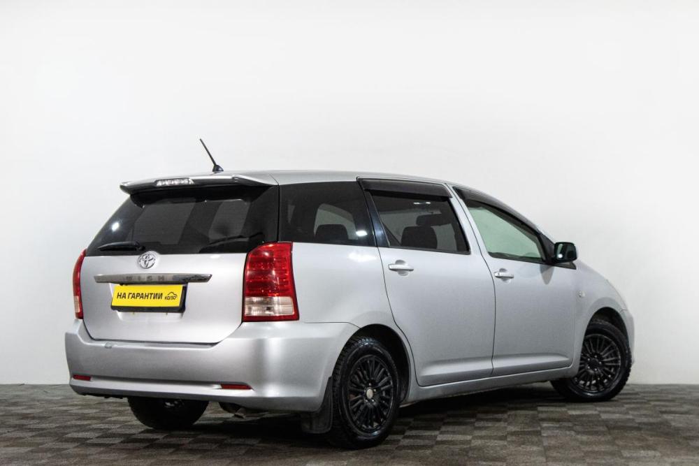 Toyota Wish I Рестайлинг Сургут  - изображение 7