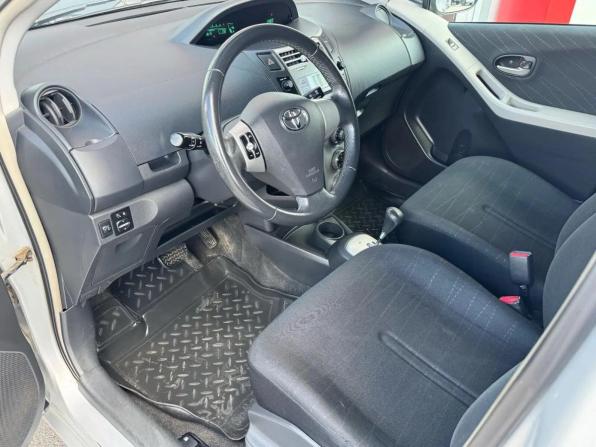 Toyota Yaris II с пробегом 2008 года, цена 588 130 рублей, 166766 км, хэтчбек, Автокод Объявления