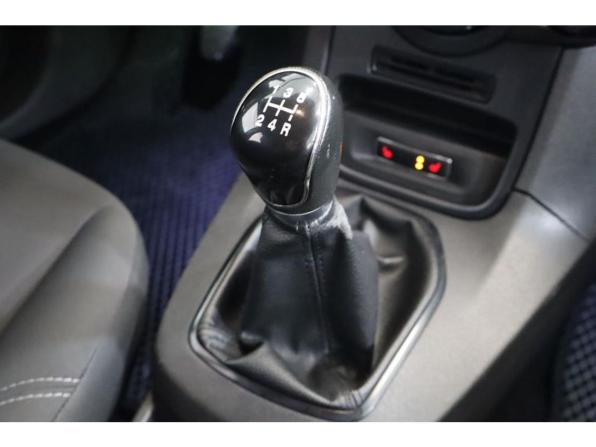 Ford Fiesta Mk6 Рестайлинг с пробегом 2016 года, цена 616 000 рублей, 175000 км, седан, Автокод Объявления