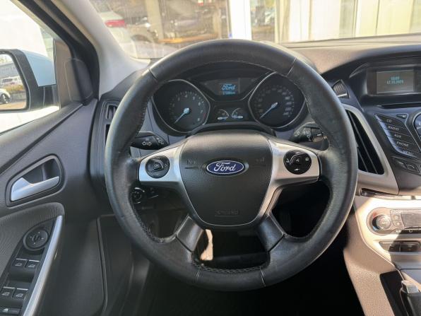Ford Focus III с пробегом 2015 года, цена 849 000 рублей, 171803 км, седан, Автокод Объявления