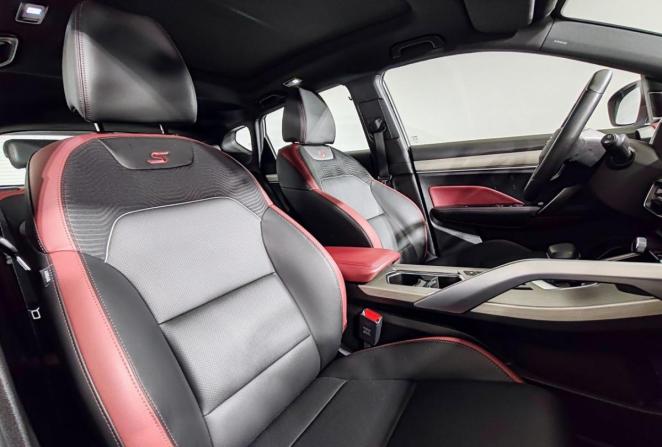Geely Coolray I с пробегом 2023 года, цена 2 000 000 рублей, 29961 км, внедорожник, Автокод Объявления