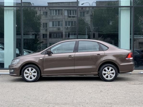 Volkswagen Polo V Рестайлинг с пробегом 2016 года, цена 1 220 000 рублей, 182908 км, седан, Автокод Объявления