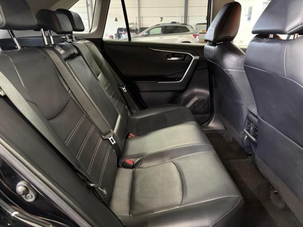 Toyota RAV4 V (XA50) с пробегом 2021 года, цена 3 457 000 рублей, 59893 км, внедорожник, Автокод Объявления
