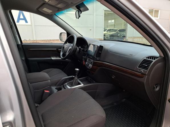 Hyundai Santa Fe II Рестайлинг с пробегом 2010 года, цена 1 055 000 рублей, 250519 км, внедорожник, Автокод Объявления