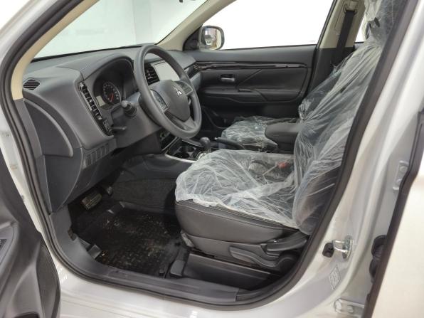 Mitsubishi Outlander III Рестайлинг 3 с пробегом 2022 года, цена 2 950 000 рублей, 906 км, внедорожник, Автокод Объявления
