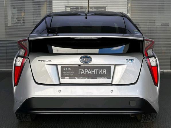 Toyota Prius IV (XW50) с пробегом 2017 года, цена 1 680 000 рублей, 152000 км, лифтбек, Автокод Объявления